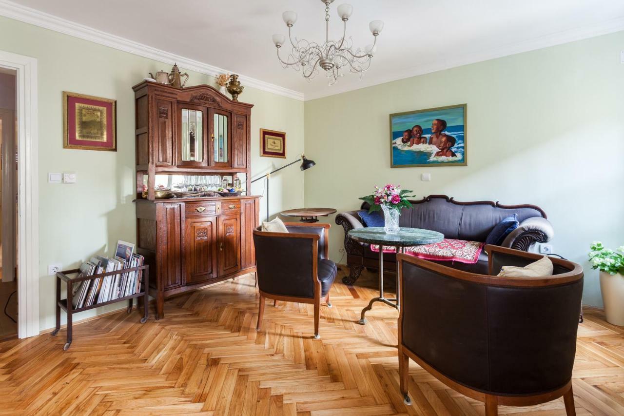 Guesthouse Galeb Vrsar Buitenkant foto